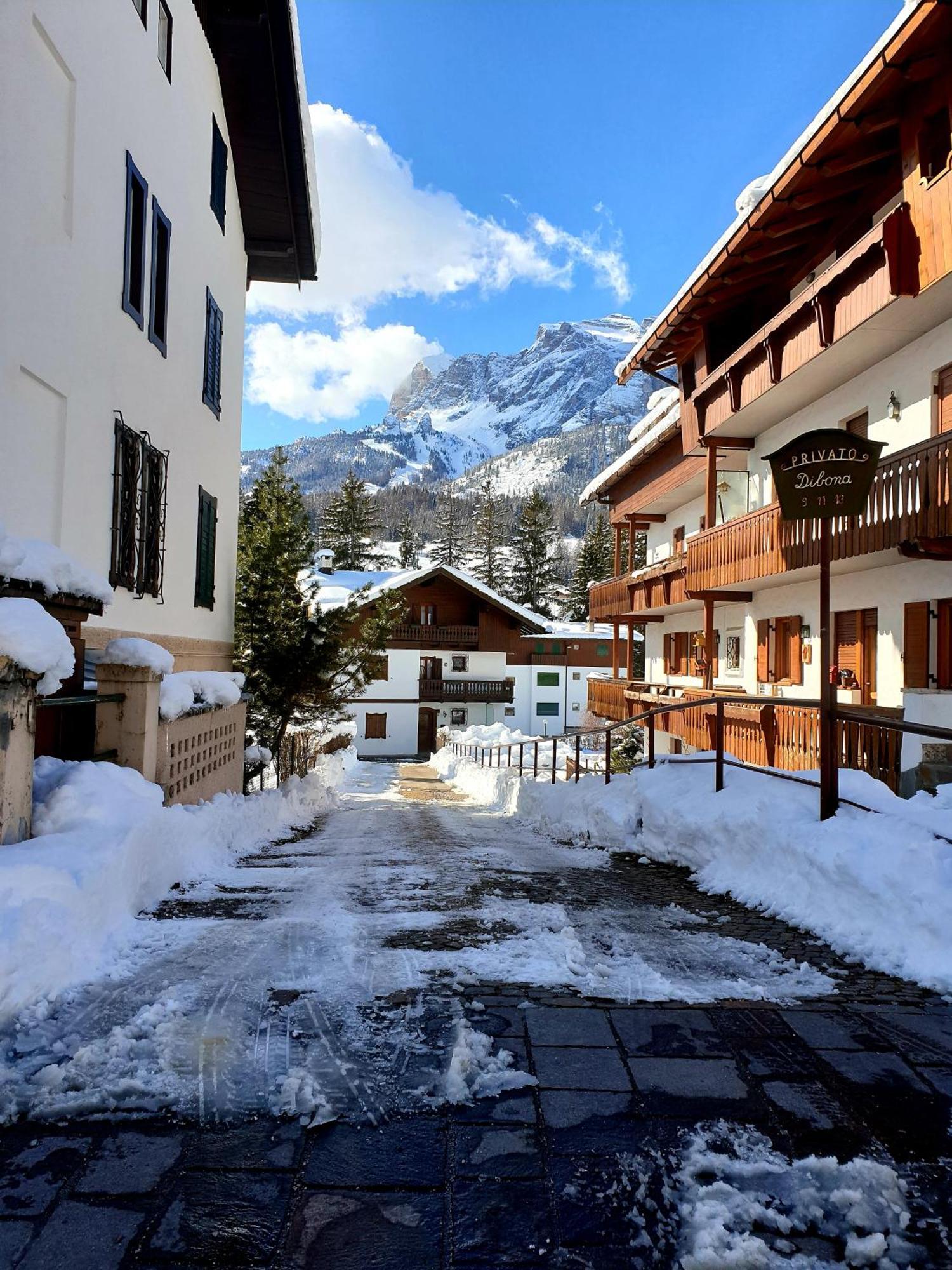 centralissimo appartamento indipendente, luminoso via del Castello Cortina dʼAmpezzo Esterno foto